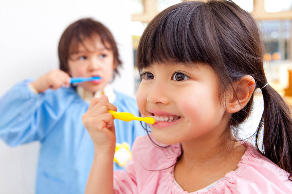 子供の仕上げ磨きはいつまで？嫌がる時のコツも紹介